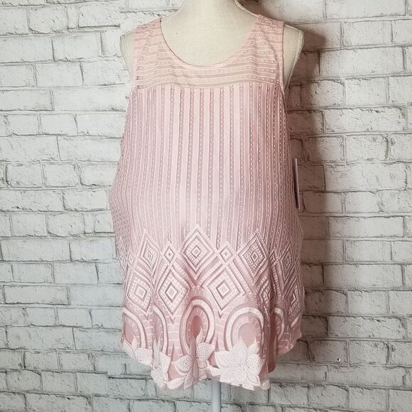 Embroidered maternity top - Picture 2 of 4